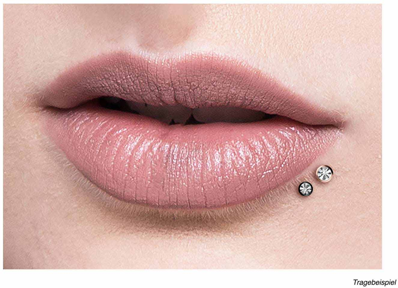 Triple online labret piercing